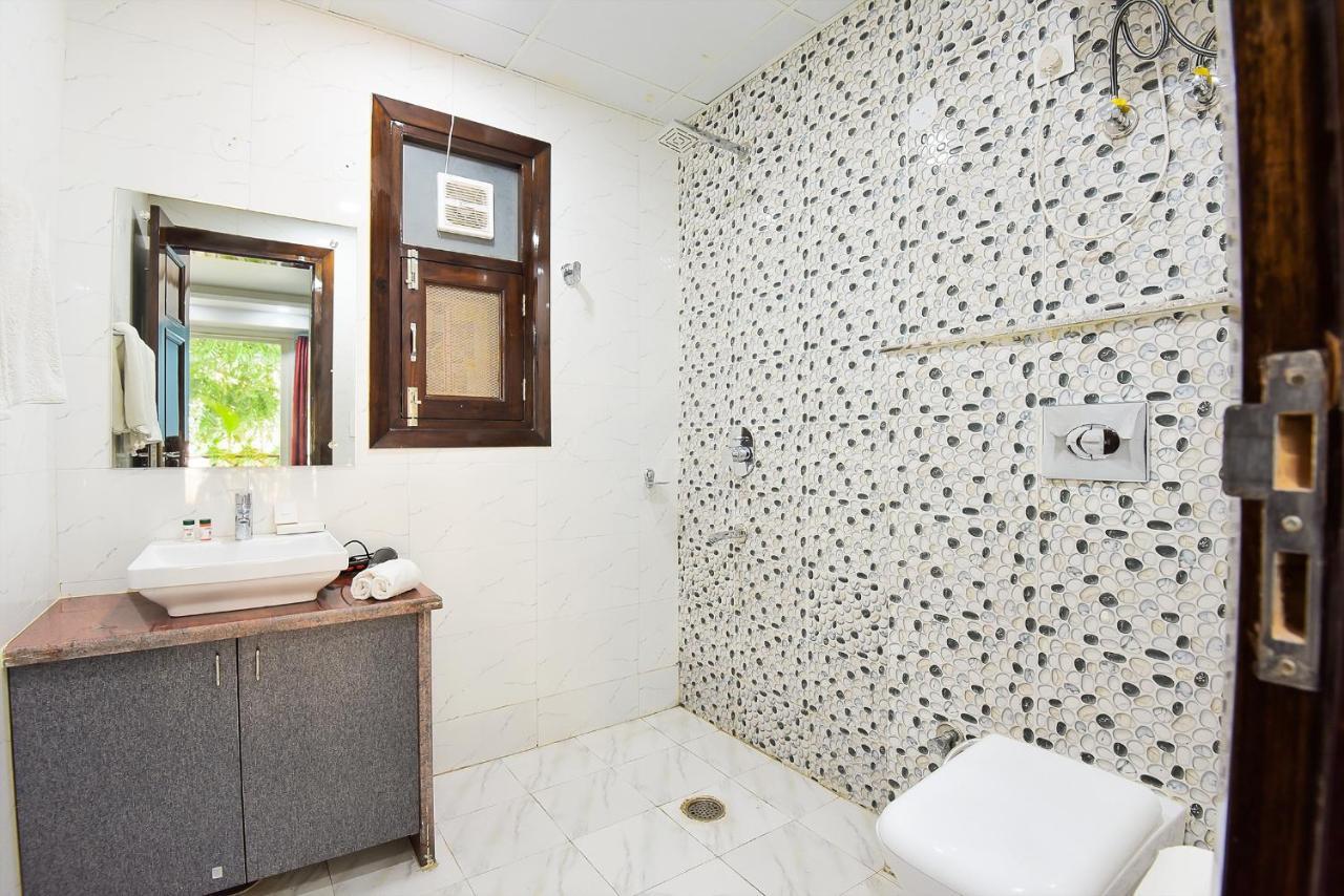 Bedchambers Medicity Serviced Apartments In グルガウン エクステリア 写真