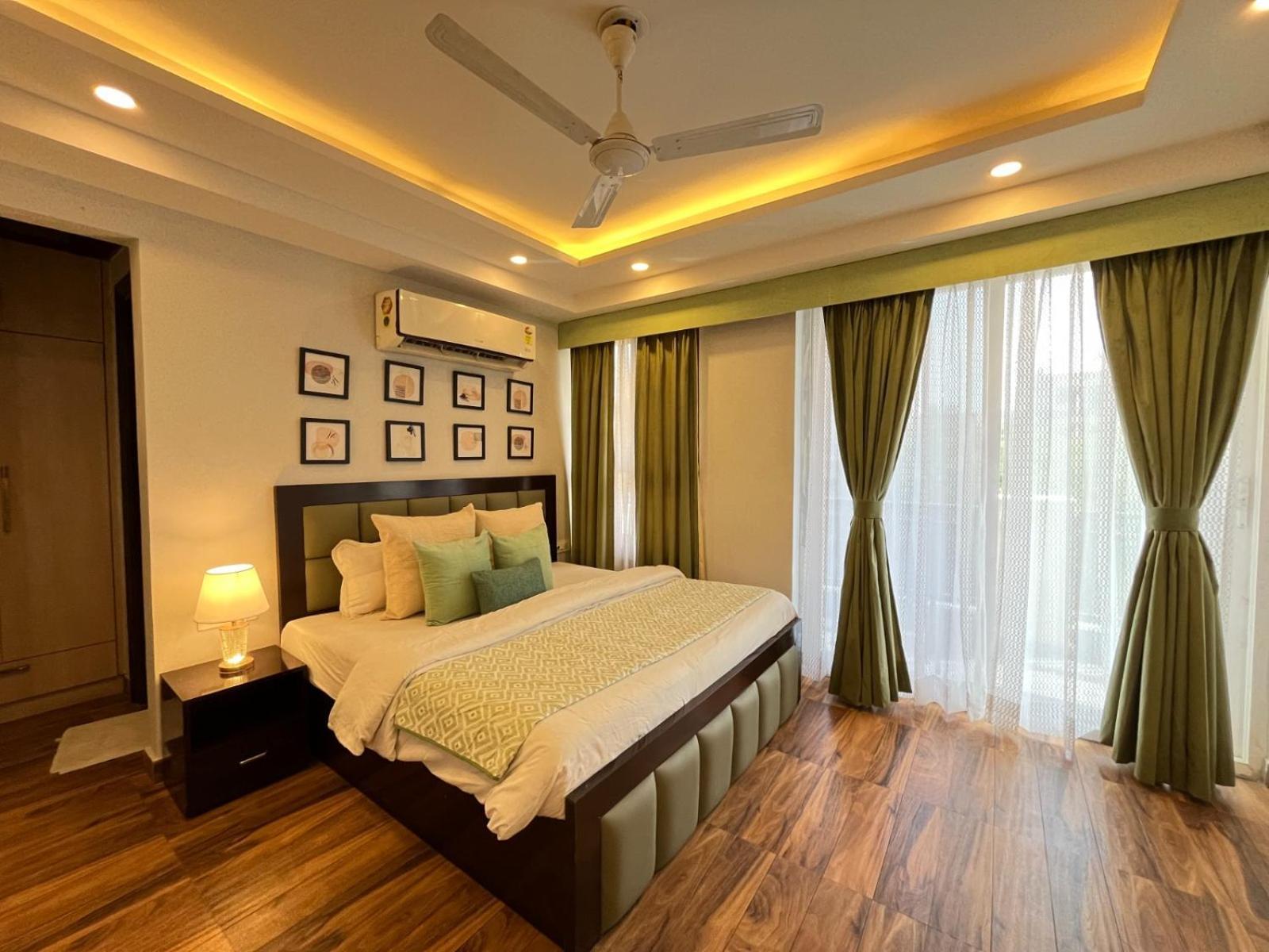 Bedchambers Medicity Serviced Apartments In グルガウン エクステリア 写真