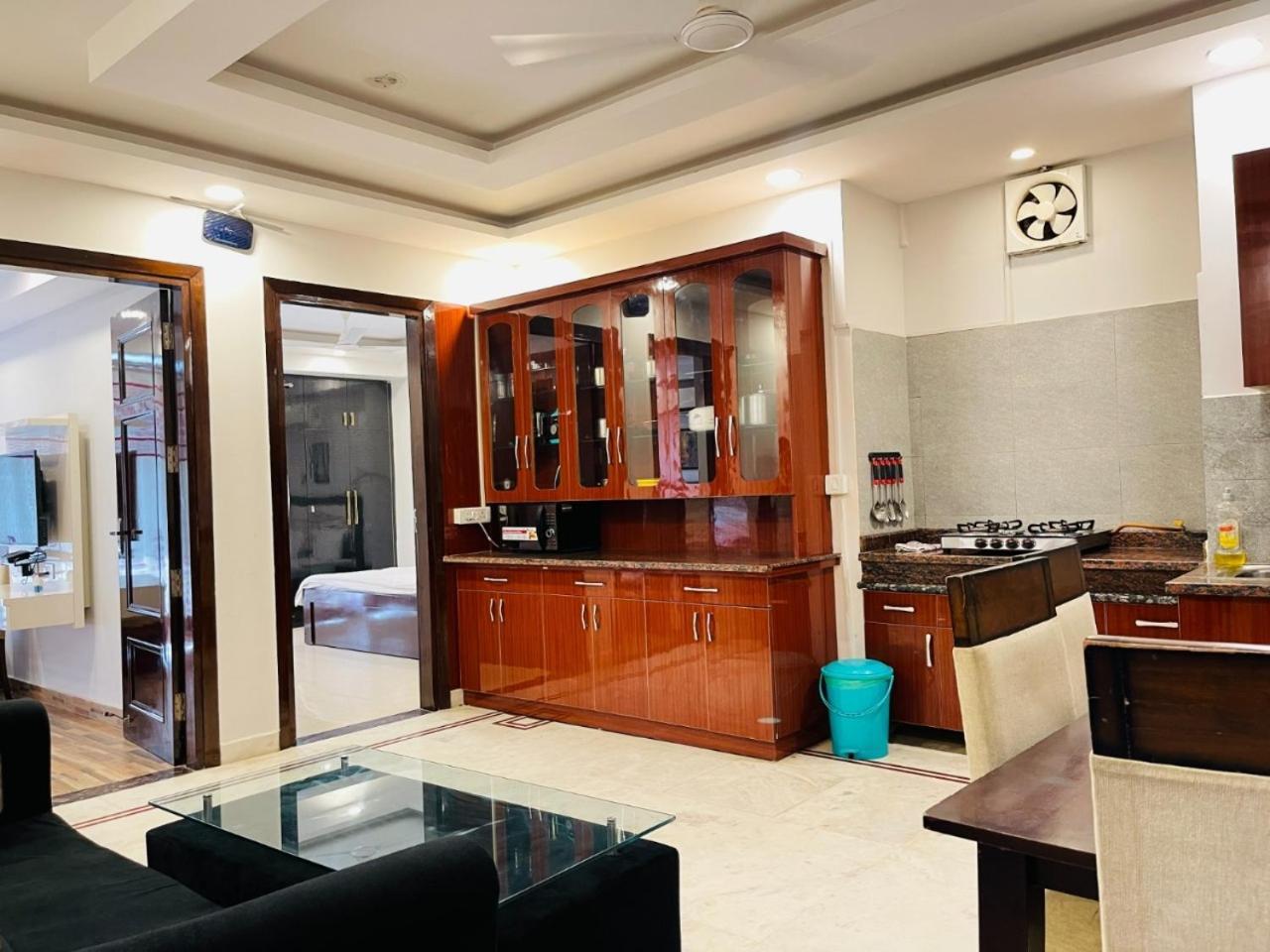 Bedchambers Medicity Serviced Apartments In グルガウン エクステリア 写真