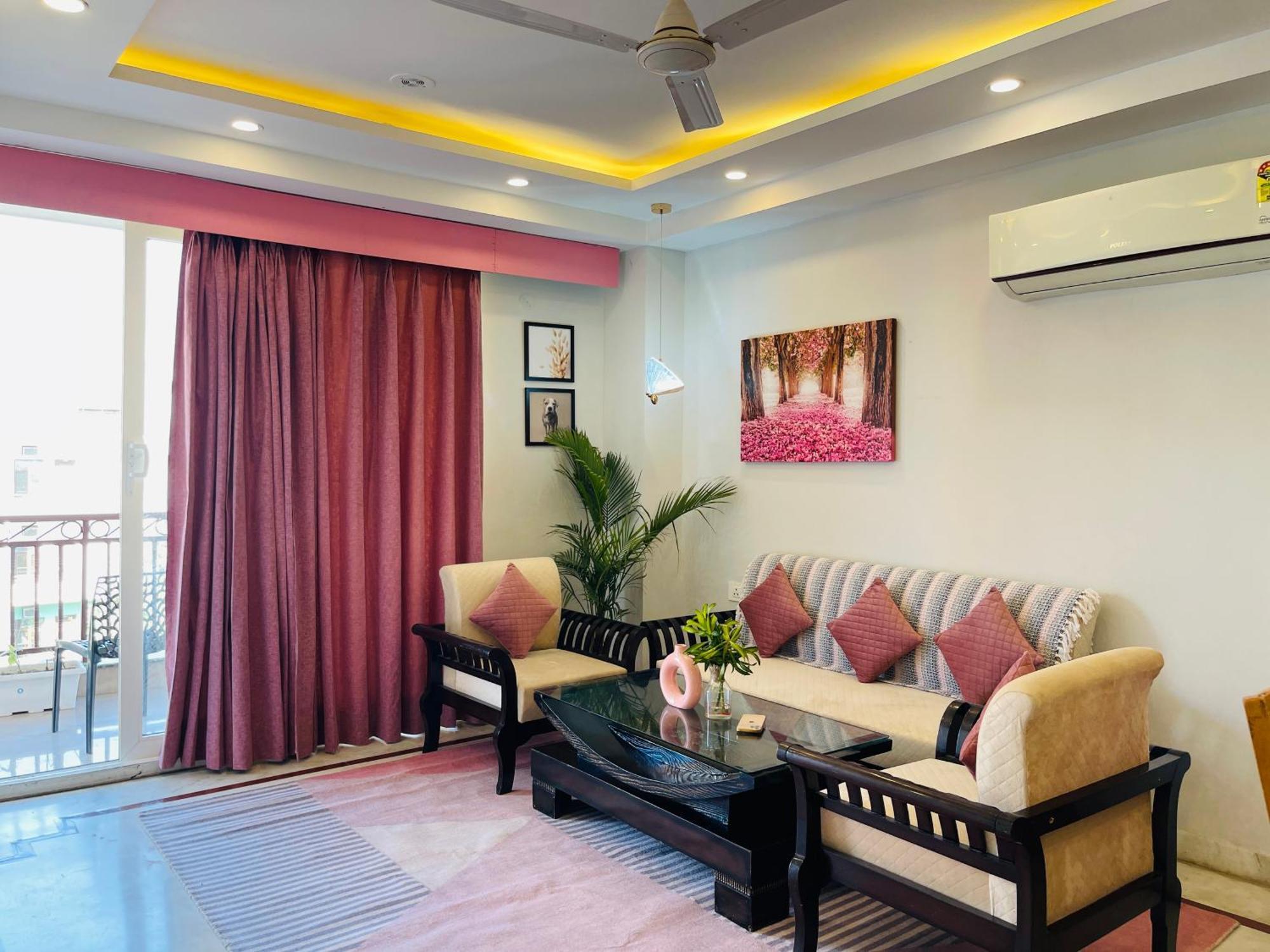 Bedchambers Medicity Serviced Apartments In グルガウン エクステリア 写真